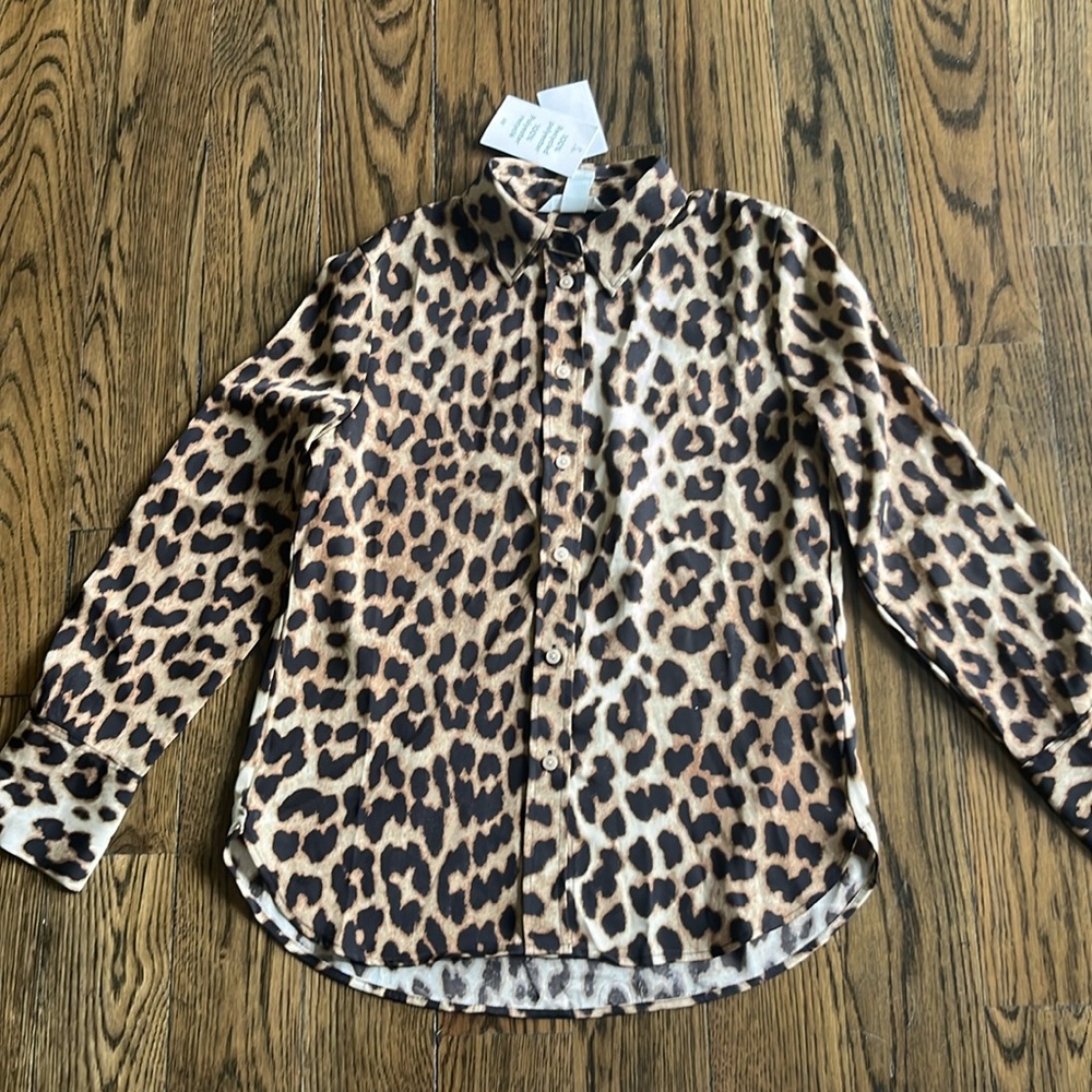 H&M cheeta button down